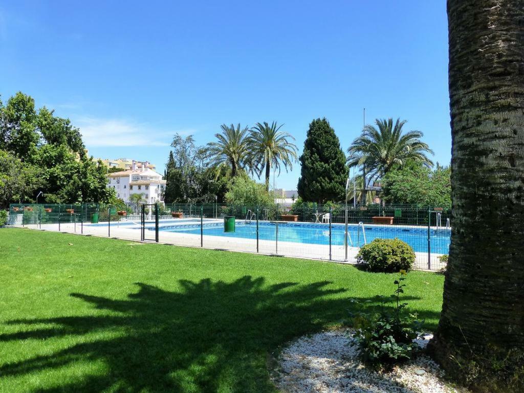 Mar Del Sur Apartamentos- Piscina Y Playa - Parking Gratis Беналмадена Екстериор снимка
